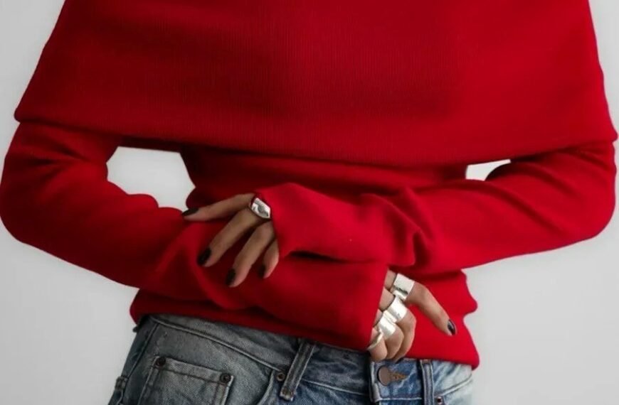 shoulder sweater