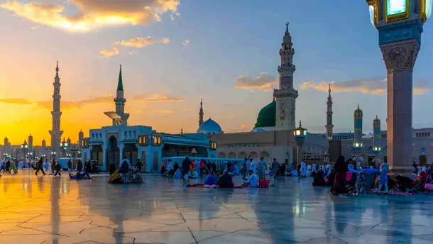 Book Your December Umrah with Muslims Holy Travel