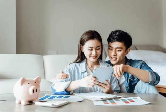Whole Life vs. Term Life Insurance: Which Is Right for You in Hong Kong?
