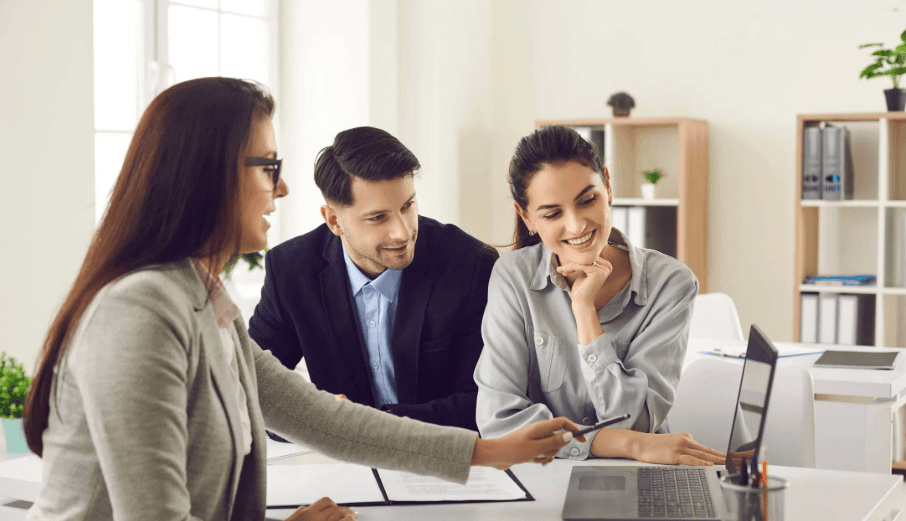 How to Build a Client Network as a Stock Market Remisier: A Beginner's Guide to Becoming a Sub-Broker